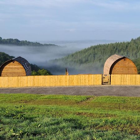 Rivendell Farm By Wigwam Holidays Кармартен Экстерьер фото