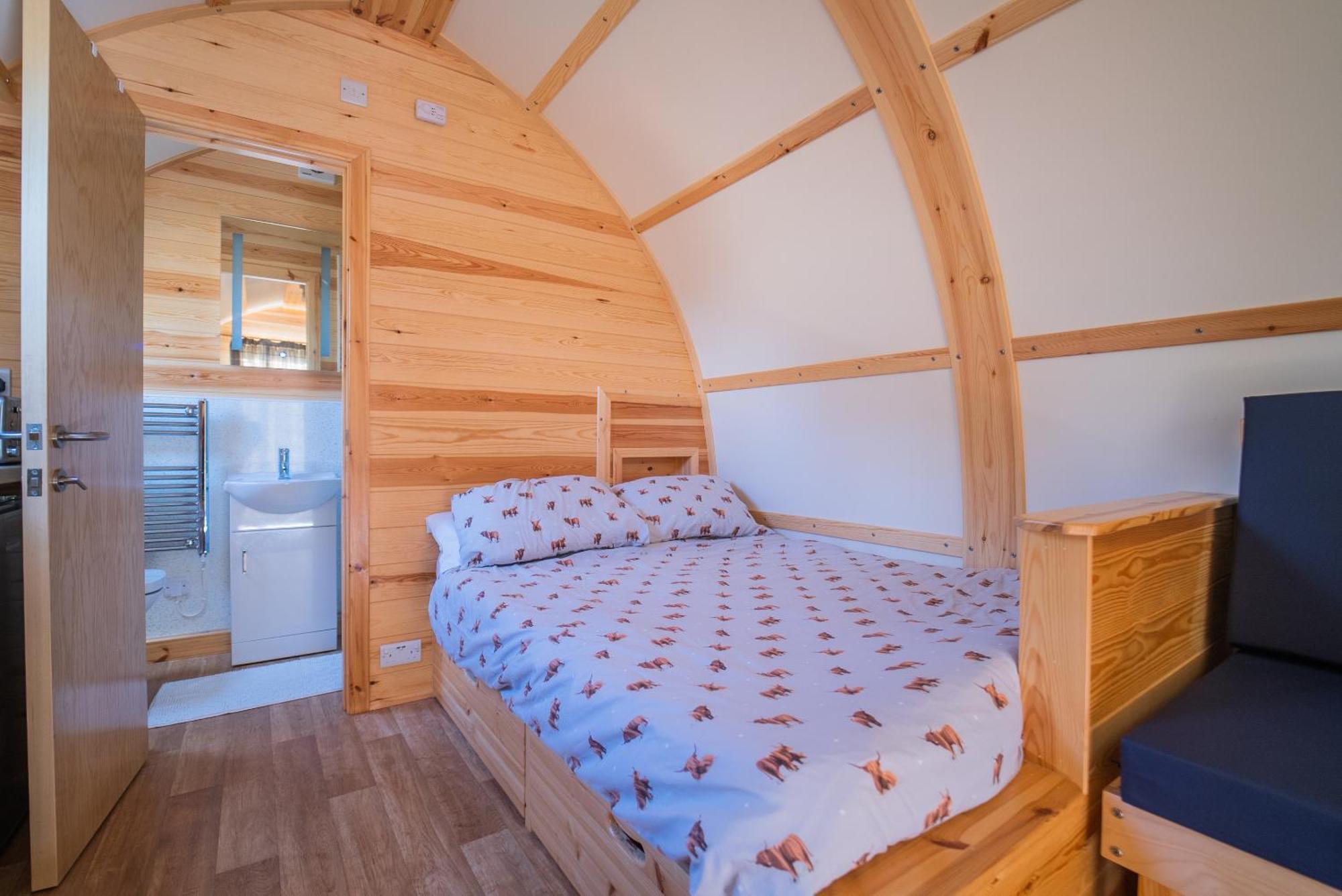 Rivendell Farm By Wigwam Holidays Кармартен Экстерьер фото