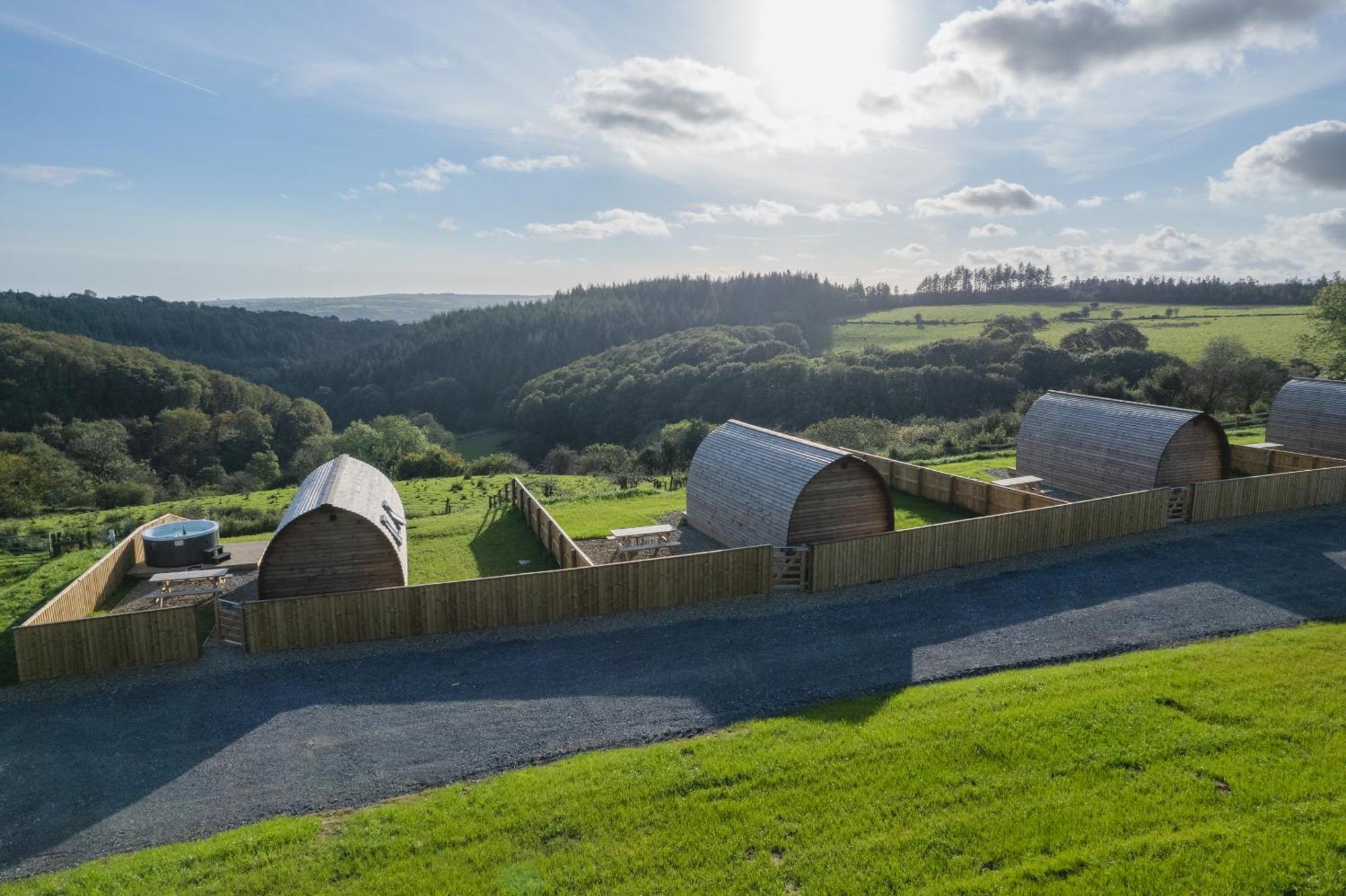 Rivendell Farm By Wigwam Holidays Кармартен Экстерьер фото