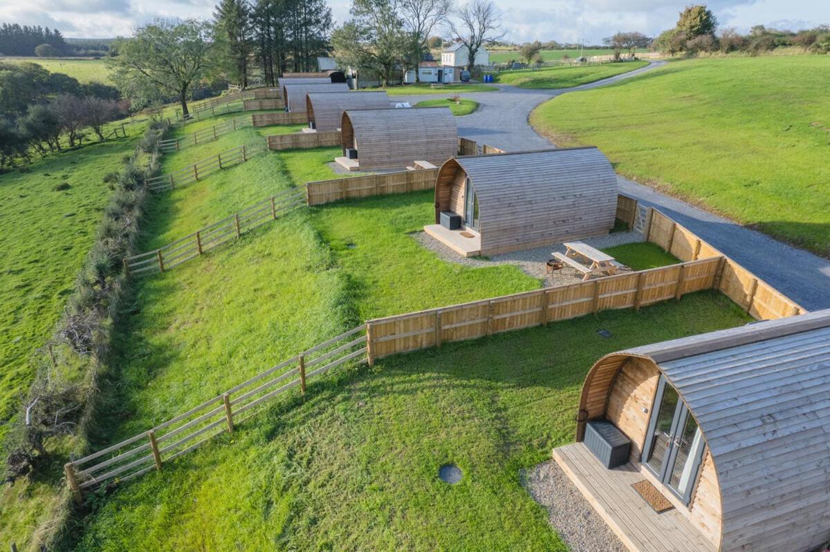 Rivendell Farm By Wigwam Holidays Кармартен Экстерьер фото